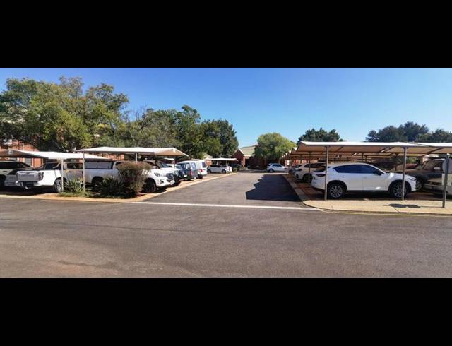 OFFICE PROPERTY TO RENT IN DIE HOEWES